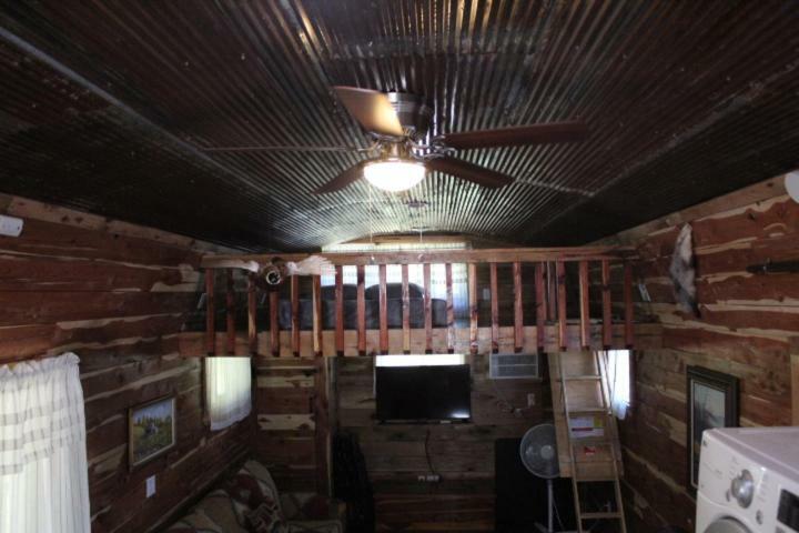 Amish Made Cedar Cabin With A Loft On A Buffalo Farm Close To The Buffalo River Marshall Exterior foto