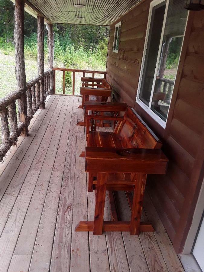 Amish Made Cedar Cabin With A Loft On A Buffalo Farm Close To The Buffalo River Marshall Exterior foto